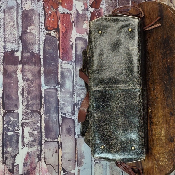 MUXO By Camila Alves Distressed Leather Tote Bag - Picture 13 of 14